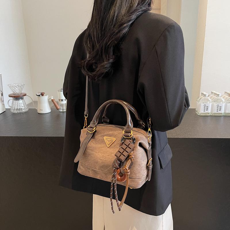 Premium Portable Small Square Bag Retro Fashion Casual Shoulder Bag 2025 Autumn and Winter New Trendy Messenger Bag