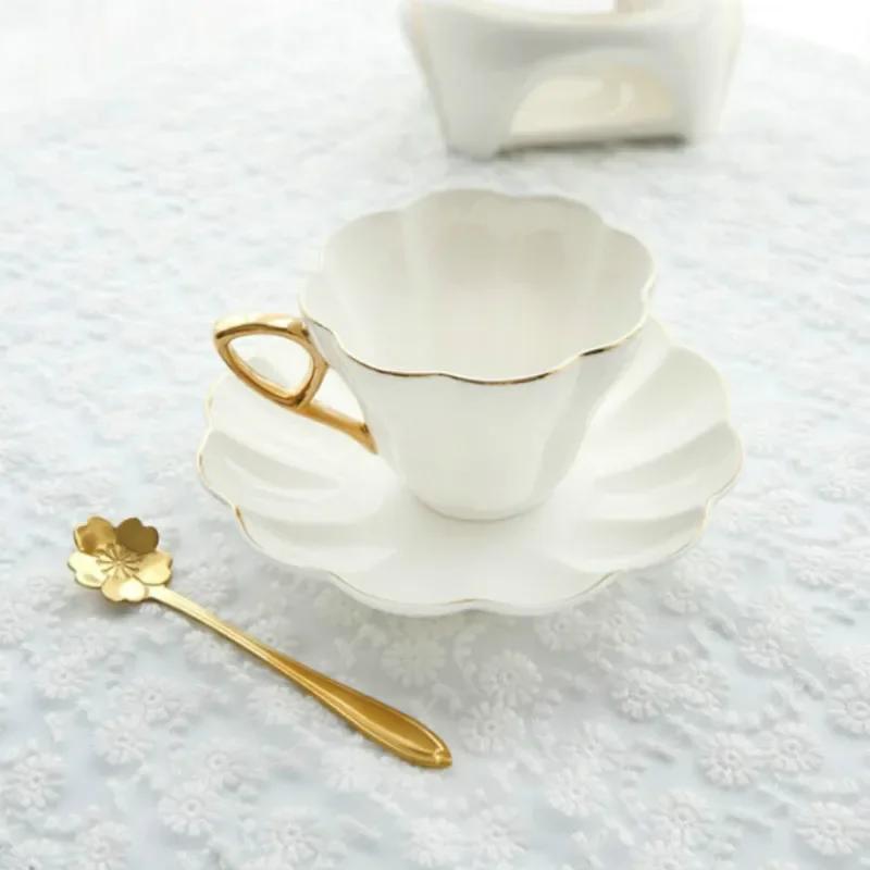 Bone China Coffee Cup Spoon Saucer Set English Afternoon Tea Cup Coffeeware 170ml Porcelain Cup and Saucer for Coffee