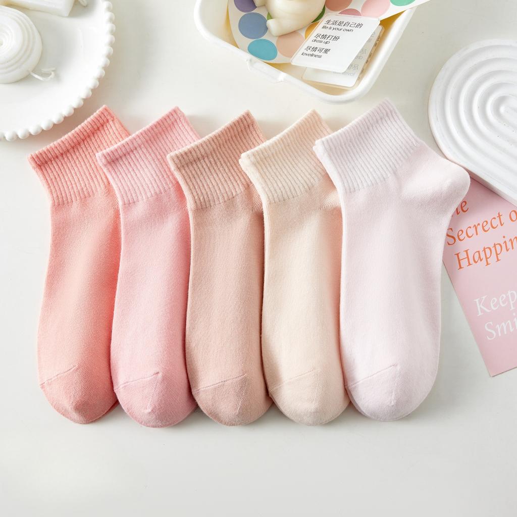 5 Pairs of Short Socks Women's Cute Stockings Soft, Breathable, and Comfortable Socks
