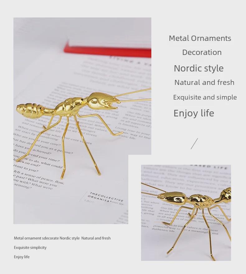Golden Ant Ornaments: Elegant Desktop Home Decor, Retro Metal Crafts, Perfect Small Furnishings
