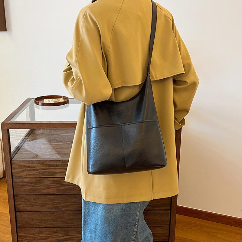 Женская сумка ретро сумка подмышкой новая персонализированная модная сумка тоут ниша большая вместимость сумка для матери и ребенка на плечо