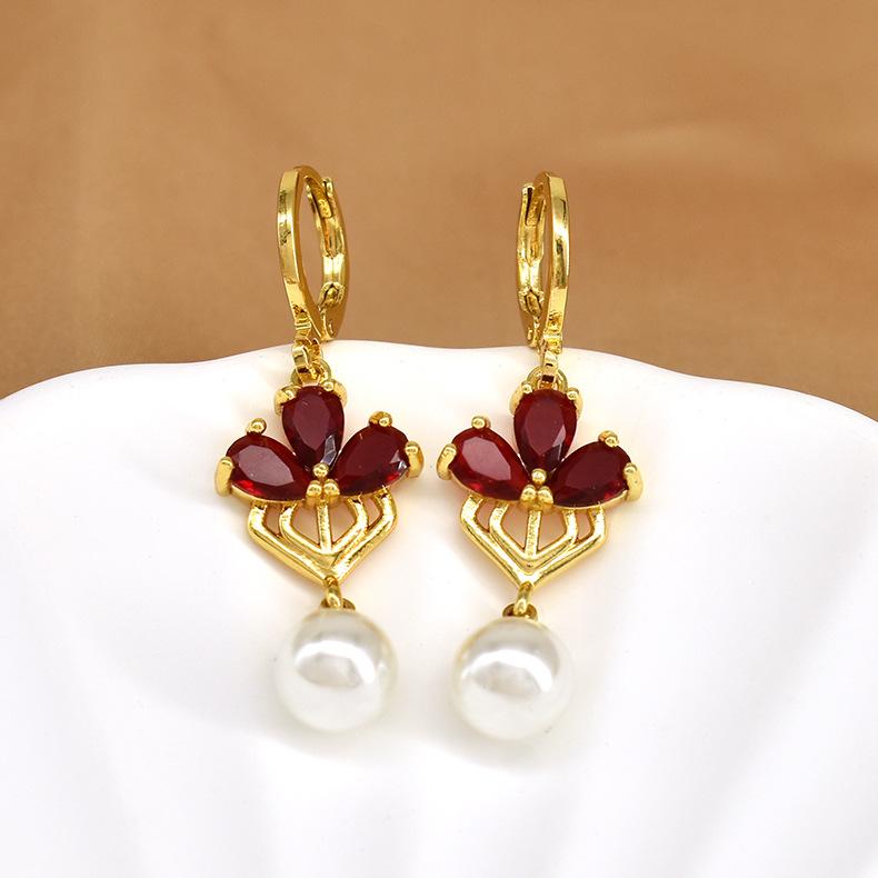 Fashionable Exaggerated Pearl Tassel Earrings For Women Elegant Versatile Face Slimming Drop Earrings Jewelry