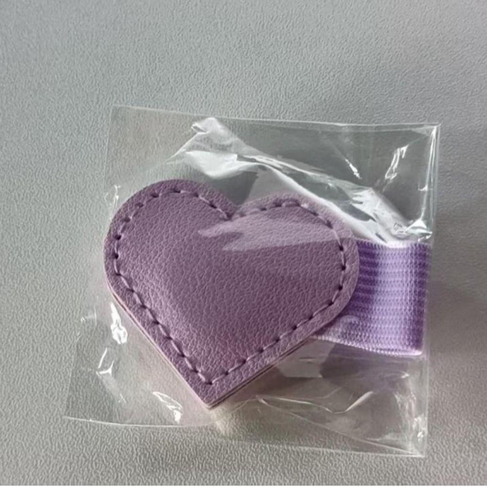Cute Design Heart-Shaped Book Marks with Pen Holder Reading Gifts Magnetic Leather Bookmarks Girls