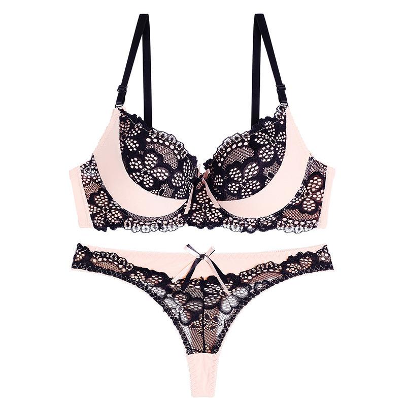 Sexy Bra Cover Color Collision Design Hollow Lace Embroidery Hotsweet Women's Lingerie Set Underwear+G-string
