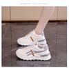Thick soled comfortable sports shoes for women, versatile casual white shoes, eye-catching little dad shoes