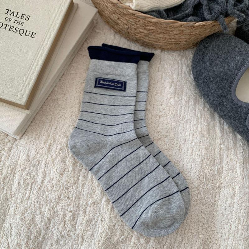 Women's Autumn Fashion New Grey Medium Tube Pile Cotton Socks