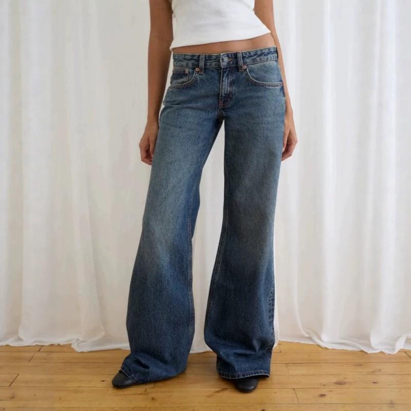 Low-Rise Wide-Leg Straight Cut Womens Denim Jeans Comfortable Casual Style Cotton Blend 2026