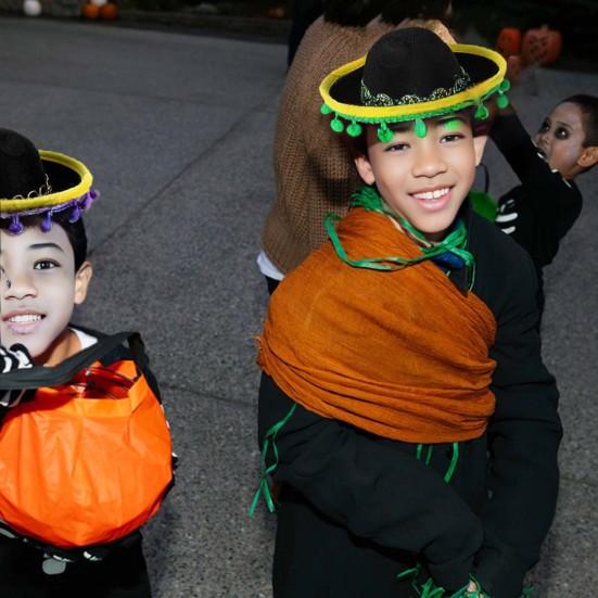 6 шт., повязка на голову сомбреро на Хэллоуин, мексиканские вечерние шапки с плюшевыми помпонами, праздничные фиесты, реквизит для косплея