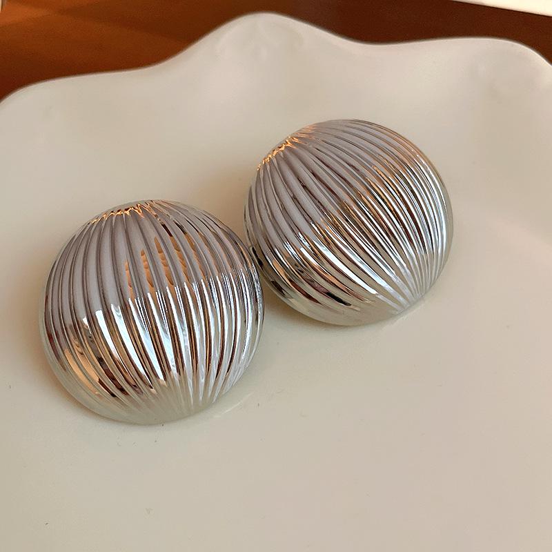 Металлические серьги-полукольца 'Серебряная игла' - Европейский и американский преувеличенный стиль, модные гвоздики для женщин