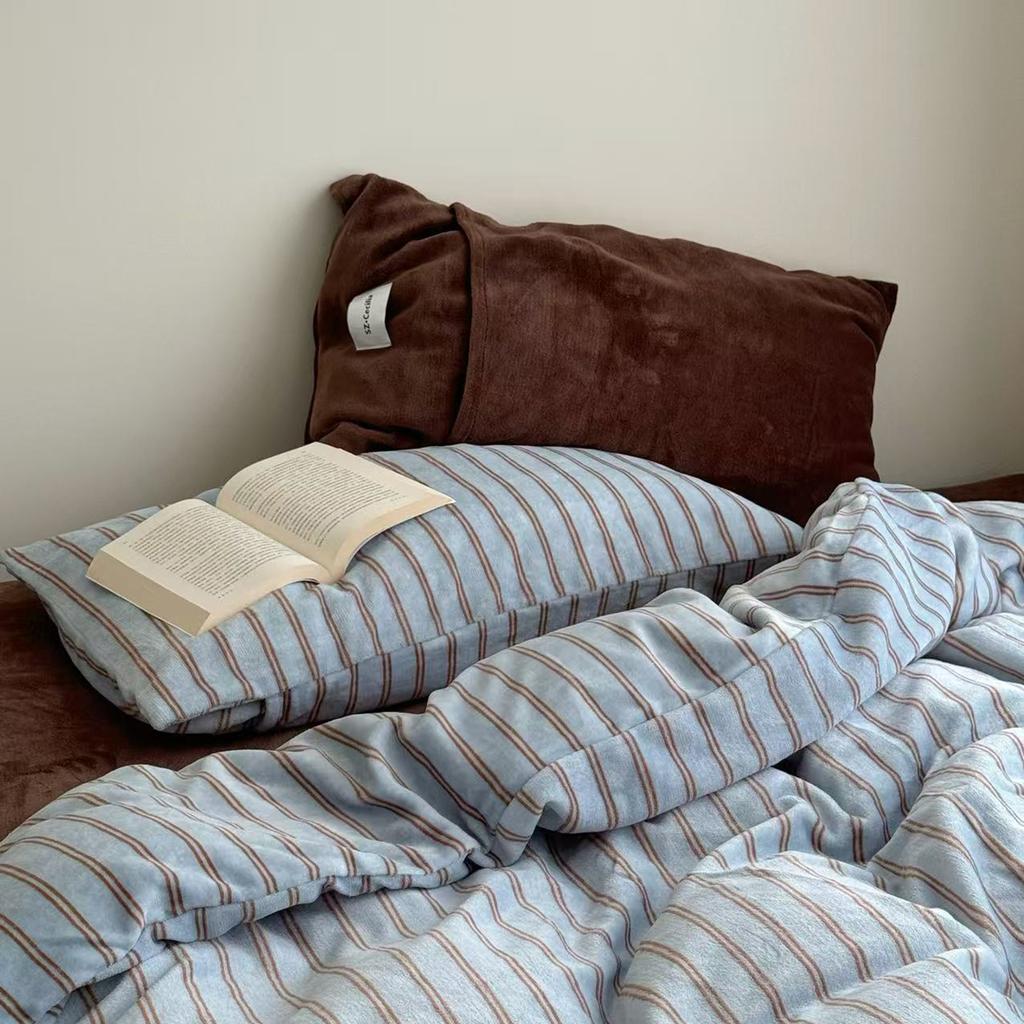 Утолщенный молочный флис, девичье сердце, простой полосатый, сочетающийся, постельный комплект из четырех предметов, коралловый флис, пододеяльник, простыня 2