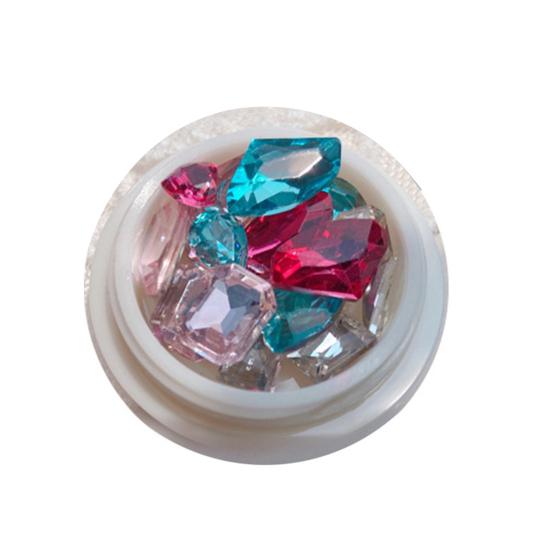 Стильные стразы для ногтей из изысканной смолы своими руками