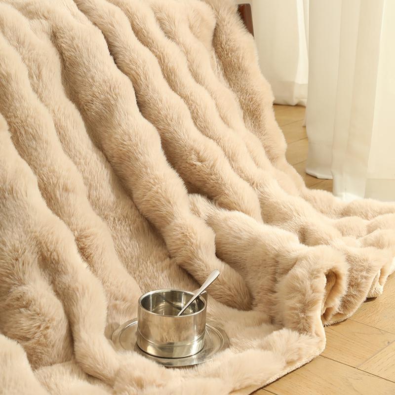 High-end Artificial Rabbit Hair Winter Warm Blanket Thickened Warm Sofa Blanket