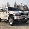 Hummer H2 Hood Mount Lighting: Remote Control Spotlights