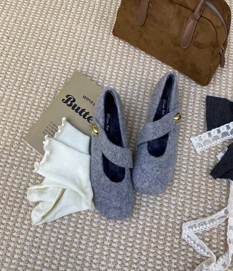 Autumn and Winter Cute Round Head Velvet Mary Jane Shoes Single Shoes Flat Heel Evening Wind Fairy Warm Soft Sole Beanie Cotton Shoes Woman