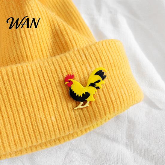 Funny Thanksgiving Accessory Chicken Rooster Brooch Pin, Acrylic Lightweight Farm Cute Animal Jewelry, for Backpacks Hats Jackets Scratch-resistant