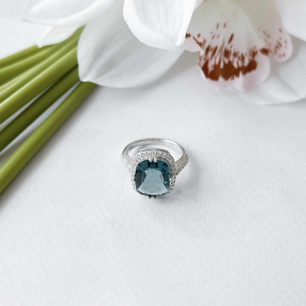 Серебряное кольцо с топазом Лондон Блю 4.339ct, вес изделия 4,37 гр (2151760)