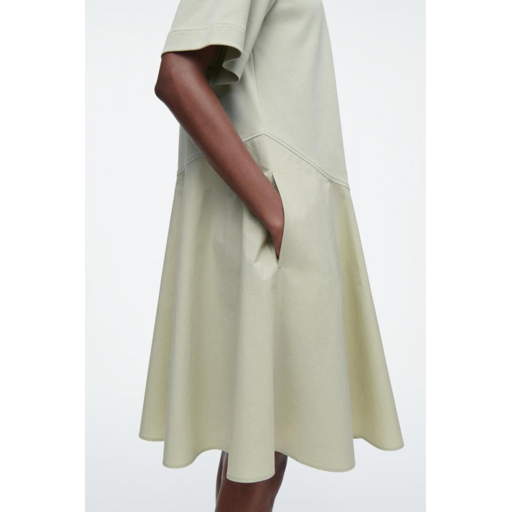 COS Асимметричное мини-платье-футболка в японском стиле