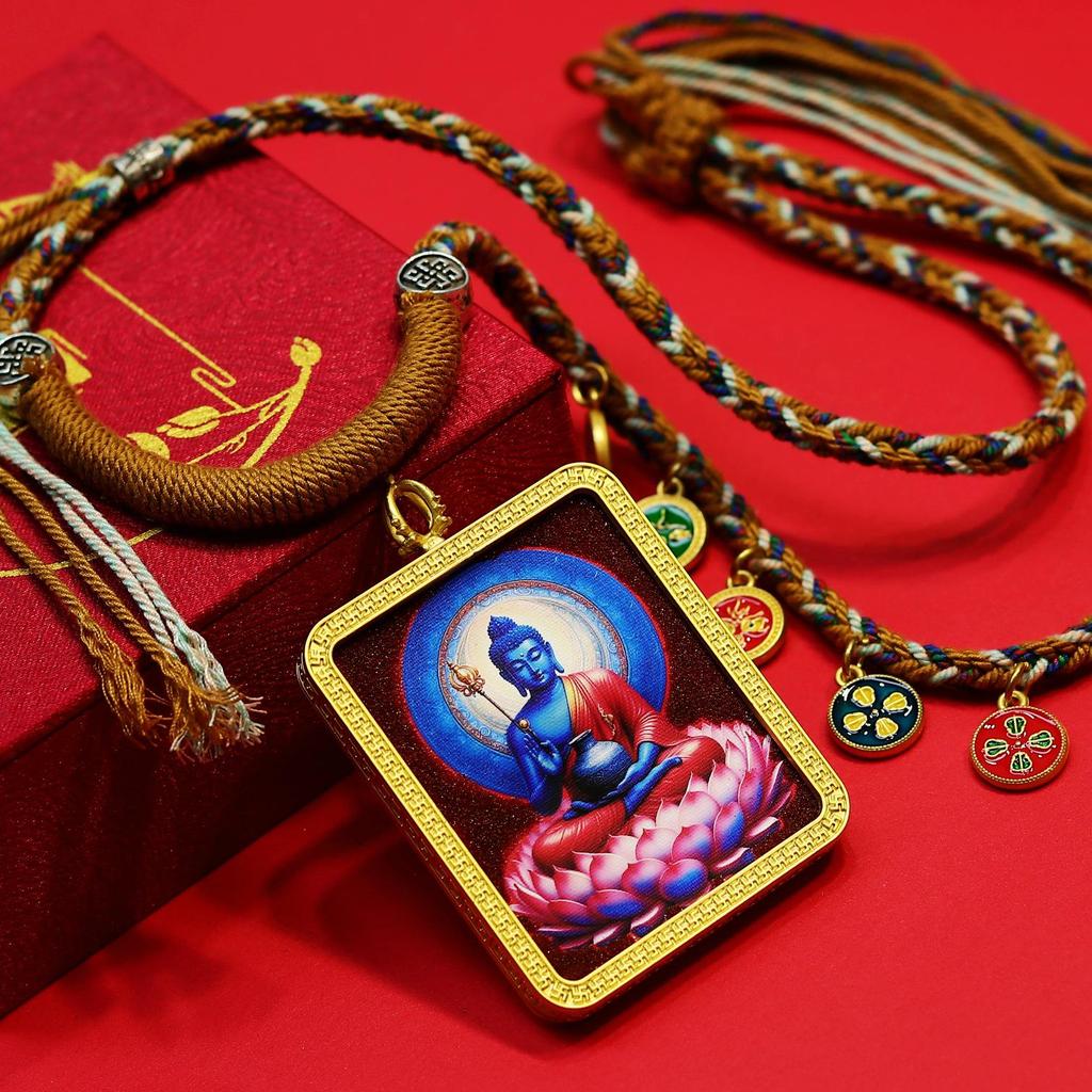 Тибетский Тханка Гау Подвеска-коробочка: Будда Медицины, Майтрейя, Гуаньинь, Шакьямуни