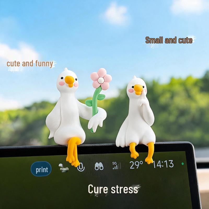Adorable Cartoon Car Ornament for Console Display – Stylish Interior Decoration for Women