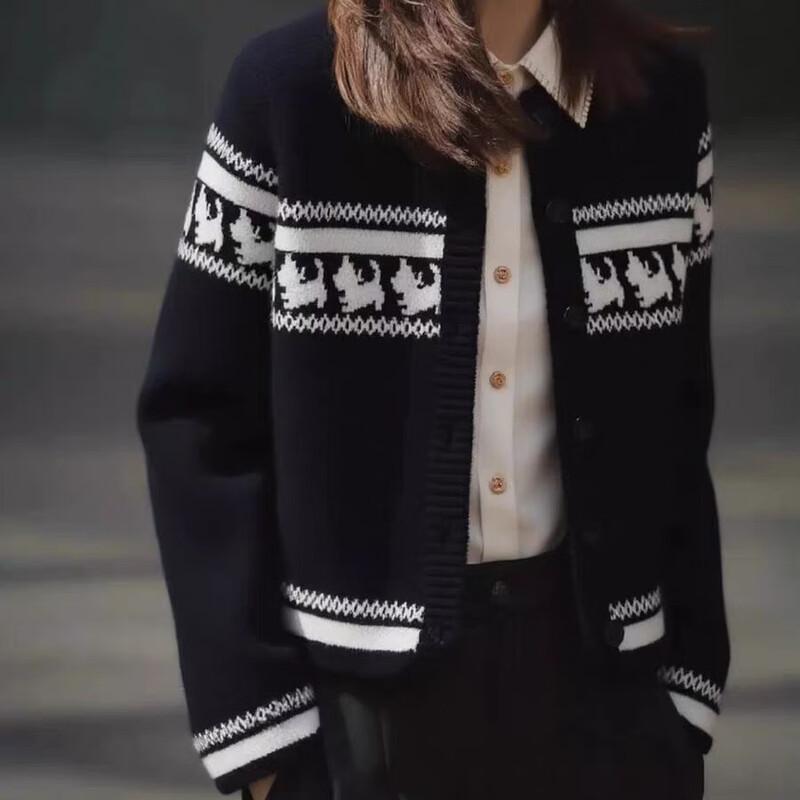 Zuose Retro Jacquard Button-Down Cardigan