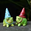 Статуэтка Лягушек из Смолы с Праздничной Шляпой Ручная Работа Модель Фигурка Статуэтка Для Дома Настольного Стола Полки Украшения Сада Патио