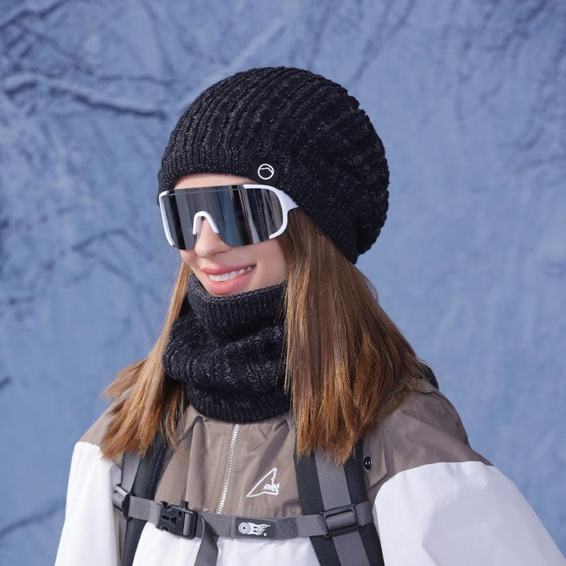 Winter Outdoor Warm Hat Scarf Two-piece Set Fleece Ear Protector Pullover Hat Women's Cold-proof Knitted Wool Hat