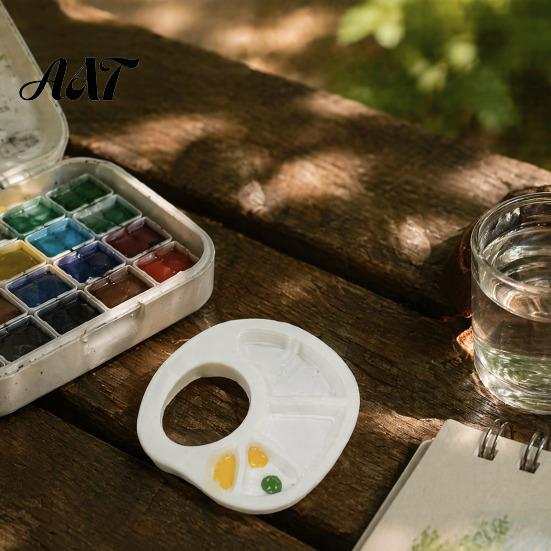 Portable Art Supplies for Painters Mini Paint Palette Tray, with Thumb Hole, Lightweight Durable Watercolor Outdoor Sketching Mixing Painting Palette,