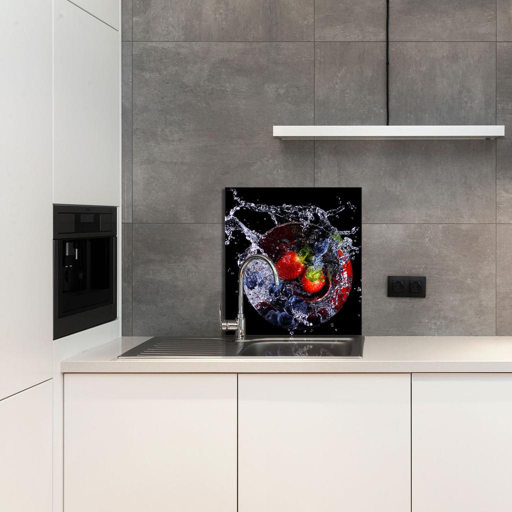 PANEL SZKLANY DO KUCHNI 60x65 Truskawki