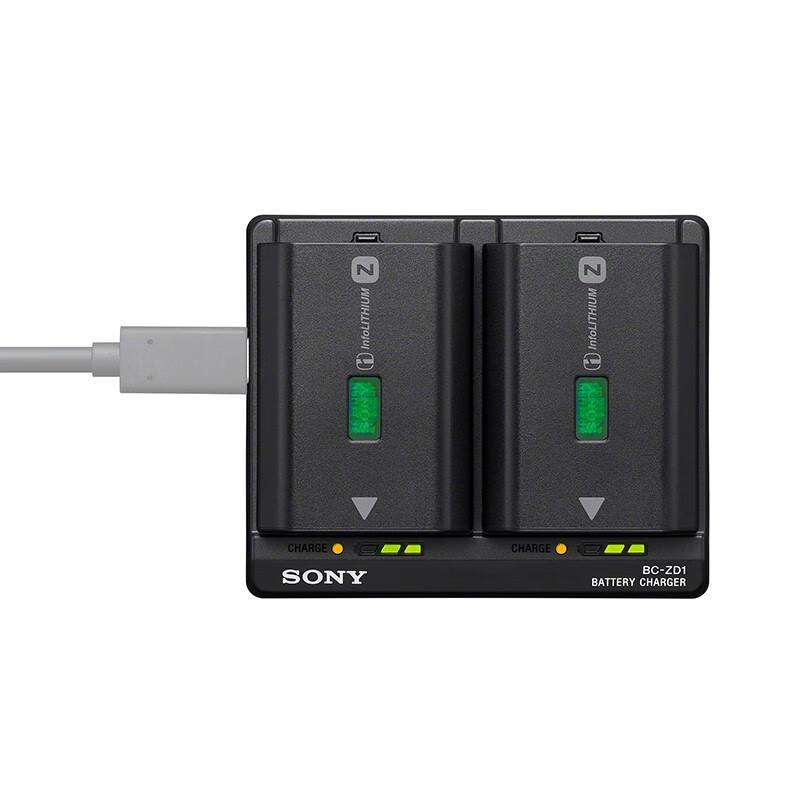 Sony BC-ZD1 Двухслотное зарядное устройство для аккумуляторов камеры CN-вилка (адаптер в комплекте)