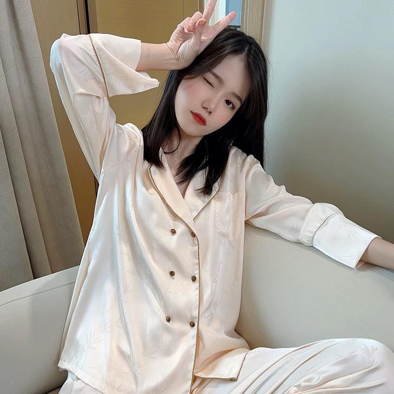 Ice Silk Women's Pajamas - Spring/Autumn Long Sleeve with Jacquard Pattern, Chinese-Style Retro Elegance, Button-Front Silk Loungewear