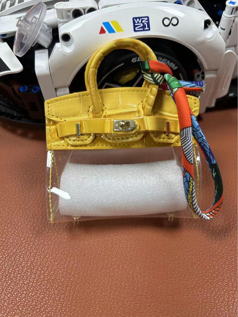 Exquisite Mini Platinum Bag Pendant for Car Keys & Earphones - Perfect for Internet Celebrity Style