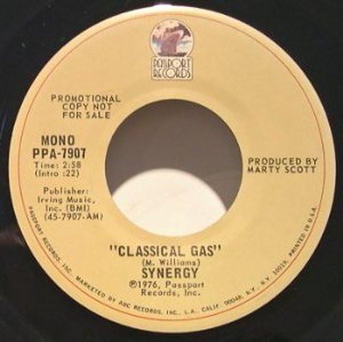 7-дюймовая пластинка SYNERGY - Classical Gas - Моно / Стерео PPA7907 Passport Record 1975 США Поп Б/у