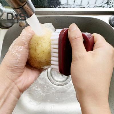 Набор из 2 щеток для чистки овощей с жесткой мягкой щетиной и эргономичной ручкой для чистки фруктов и овощей