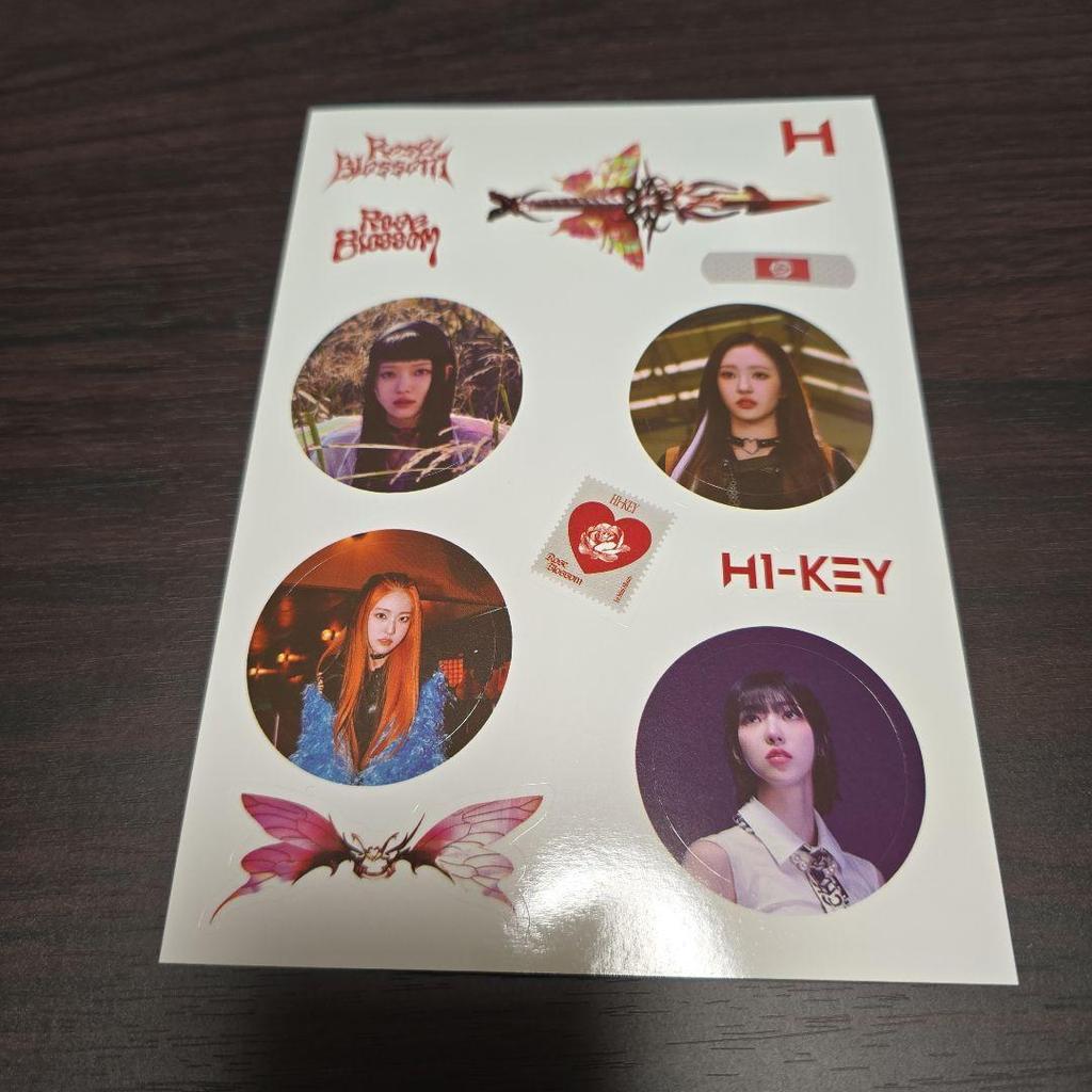 [USED] H1-KEY 1ST MINI ALBUM ROSE BLOSSOM with trading card