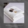 Hongdou Mulberry Silk Blend Comforter