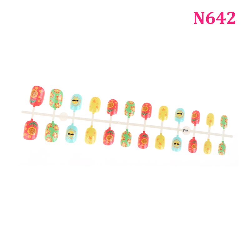 Kids Cartoon Pattern Design Wearing Fake Nails Strips Nail Tips Special Manicure Popular Children False Nails Press