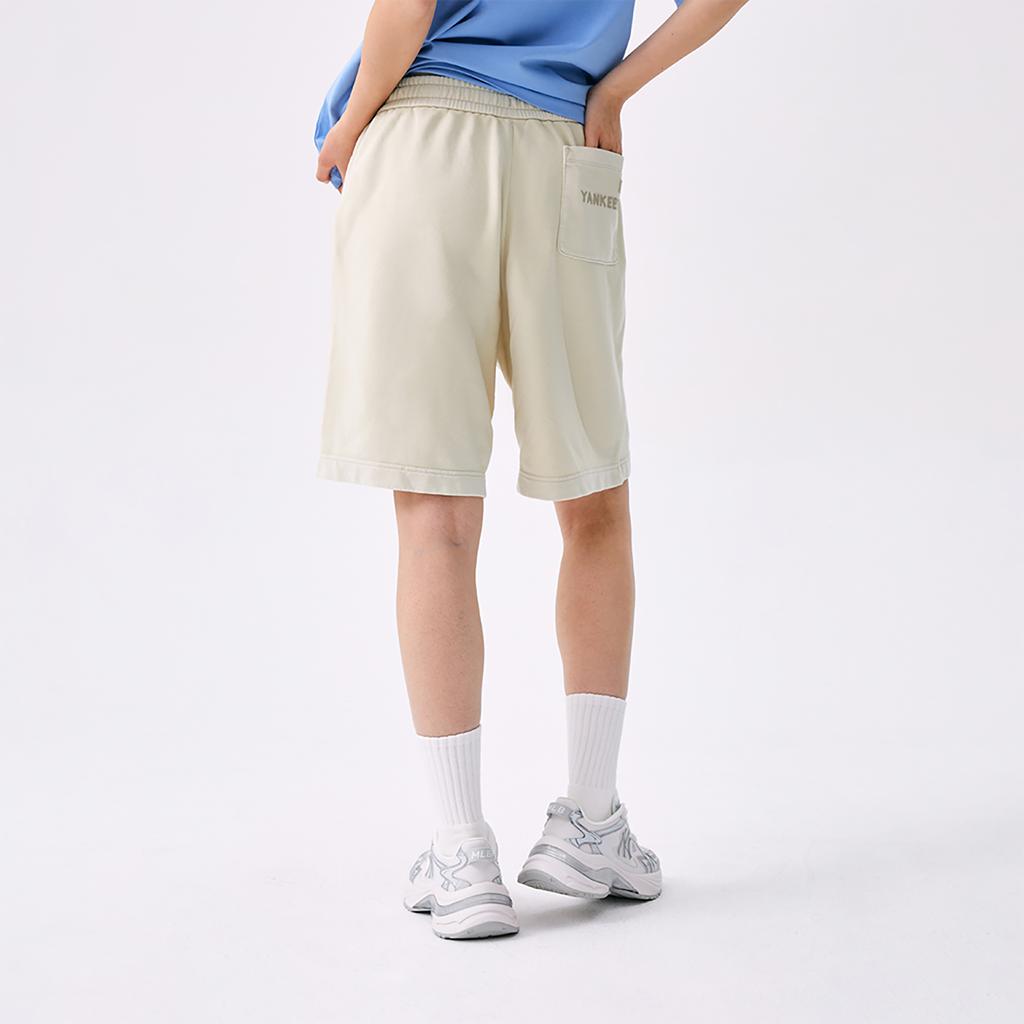 Новые женские повседневные шорты MLB New York Yankees Basic Collection SS25, бежевые, 3ASPB2053-50SAM