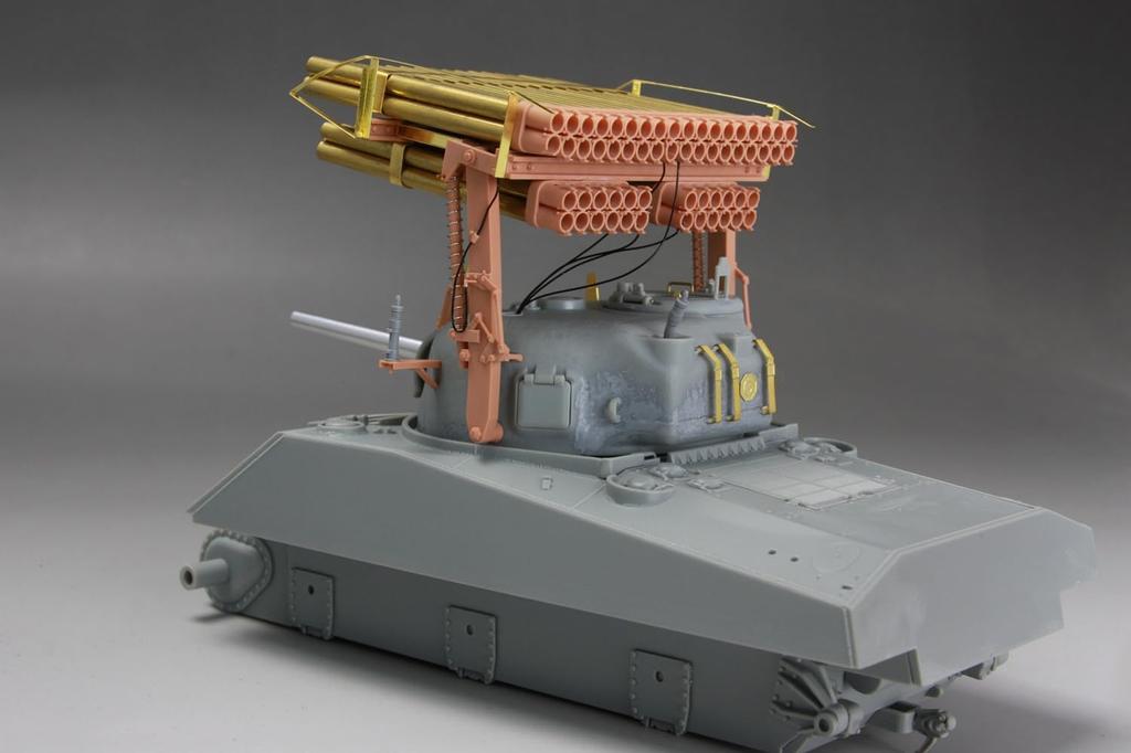 Lanmo Модель Sherman Танк Ракетная Установка T34 Calliope Пластиковые Детали Модели 1/35 LANLM-35001