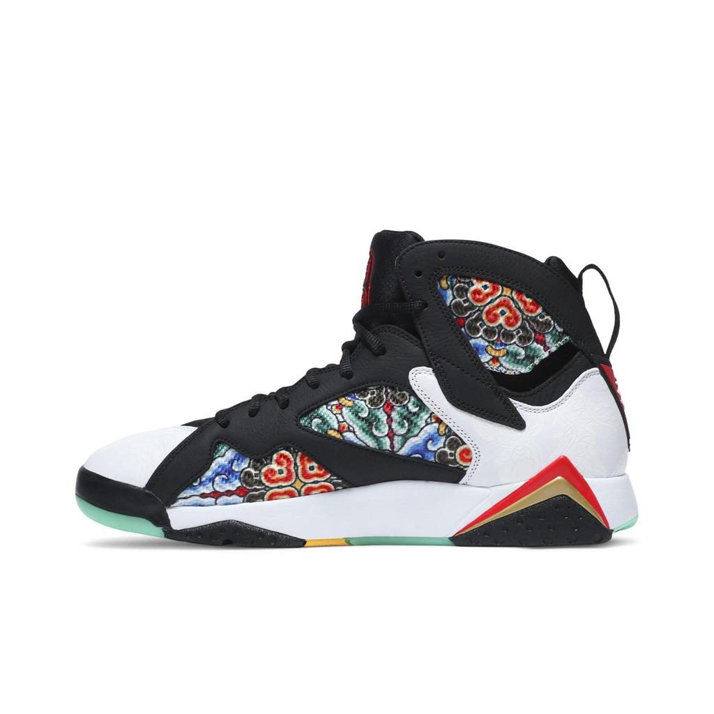 Air Jordan 7 Retro 'Greater China' (Unisex) White / Chile Red / Black / Metallic Gold Vintage Basketball Shoes CW2805 160