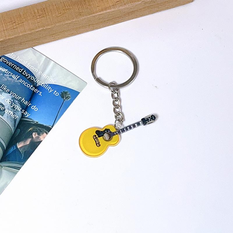 Креативный мини-брелок для ключей в виде гитары, подвеска, шарм для сумки, аксессуары, сувенир в подарок с музыкального фестиваля