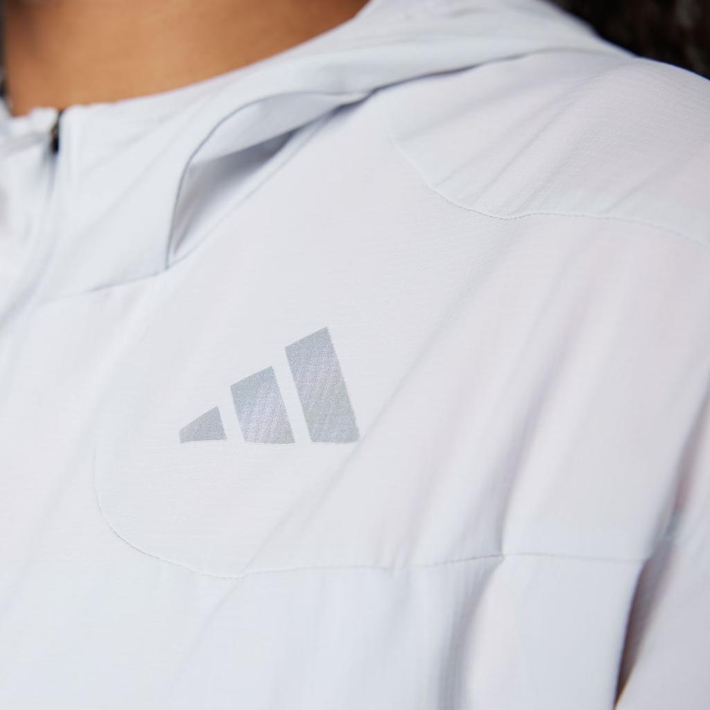 adidas Куртки и Пальто Женские Светло-серые JM7902