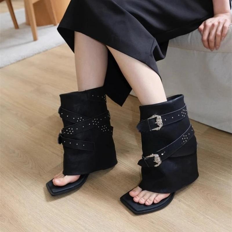 Clip Toe New Women Fashion Boots Belt Buckle Chunky Heel Retro Boots Lightweight Comfortable Fashion Short Boots Commuter Shoes