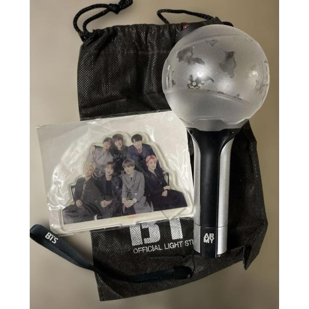 Б/у официальный лайтстик BTS Версия 2 и акриловая подставка