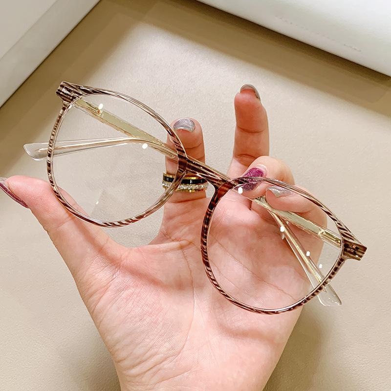 Clear Blue Light Glasses Female Hyperopia Prescription Computer Glasses Women Luxury Brand Round Fashion Eyeglass Readers