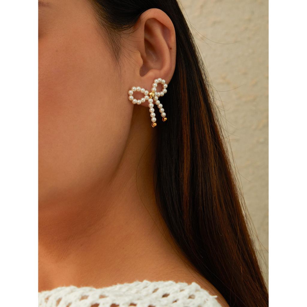 INS простые и универсальные серьги-пусеты с бантом из жемчужных бусин, женские французские ретро, высококлассные плетеные вручную