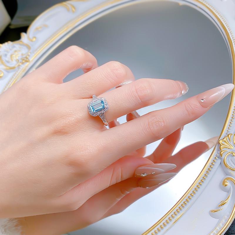 Кольцо Luoxi Temple Jewelry из серебра S925 с прямоугольным аквамарином 5x8 мм и бриллиантом, с закрепкой крапанами, универсальное, для женщин