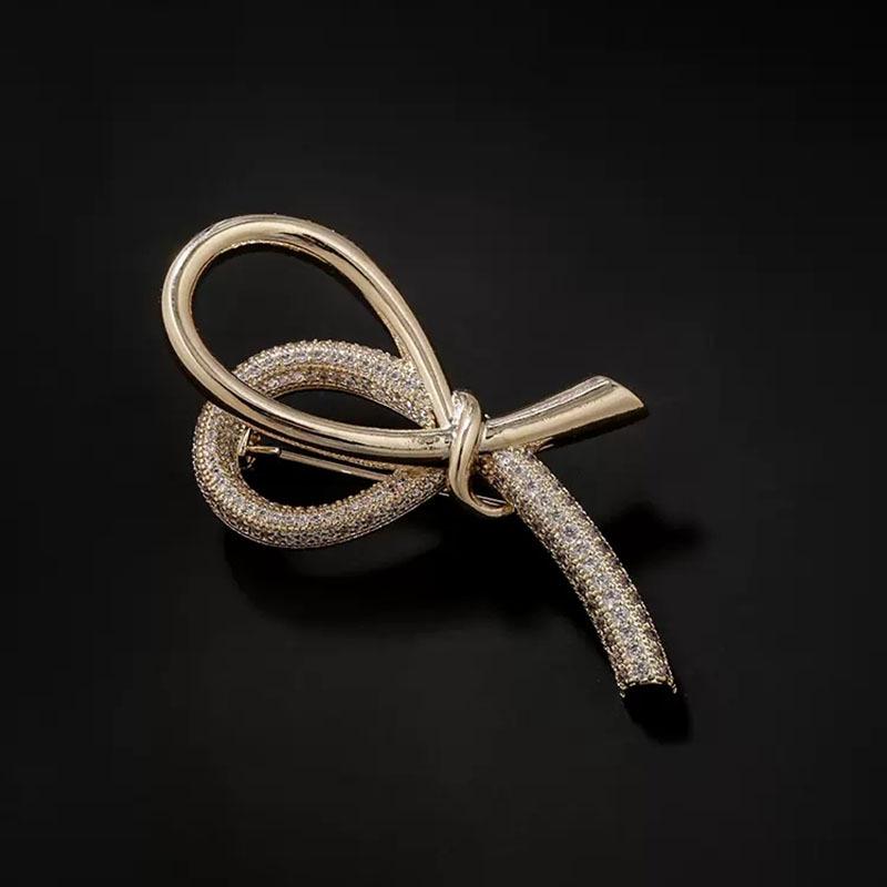 Элегантная брошь-бантик: Женская модная брошь для свитеров и костюмов