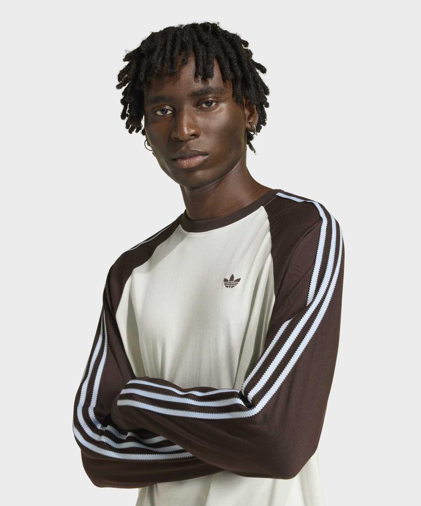 adidas Футболка Britcore Cali - Белая: Aura Coffee / Hz3829