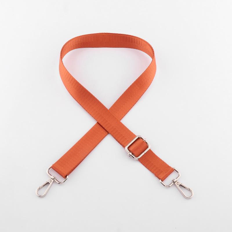 Плетеный ремень с принтом. Камера для телефона. Ремень через плечо. Женская сумка. Ремень через плечо.