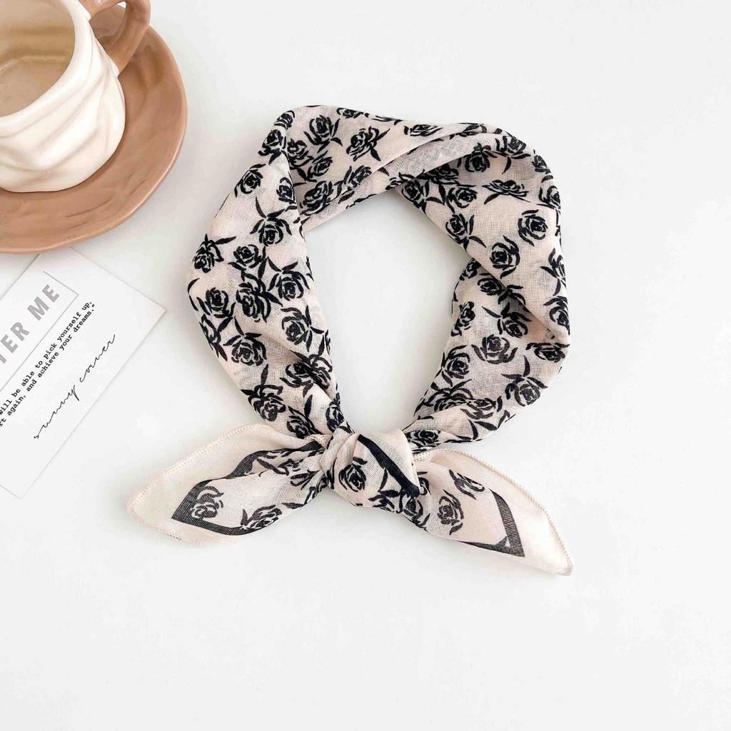 [18 cotton and linen] Korean version ins simple and cute polka dot small square scarf spring and summer new fashionable versatile multi-purpose scarf